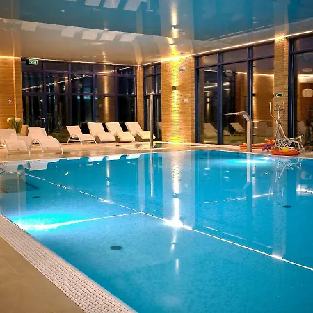 Atut W Licheniu Hotel 4*