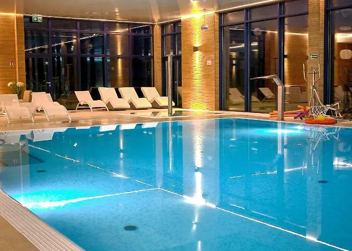 Atut W Licheniu Hotel 4*